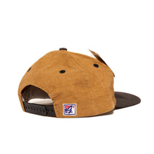 Load image into Gallery viewer, Dead stock 90s Land Rover Snap Back (Tan)